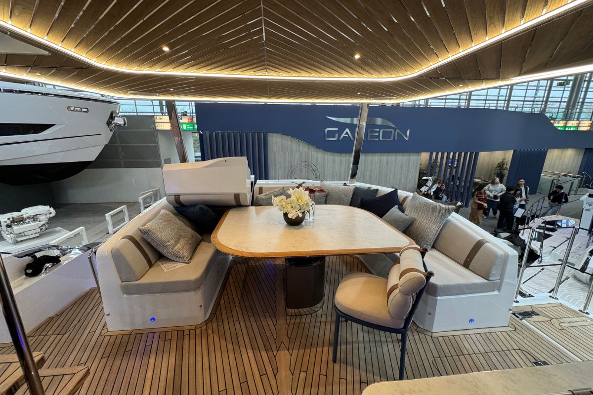 GALEON 640 FLY yacht
