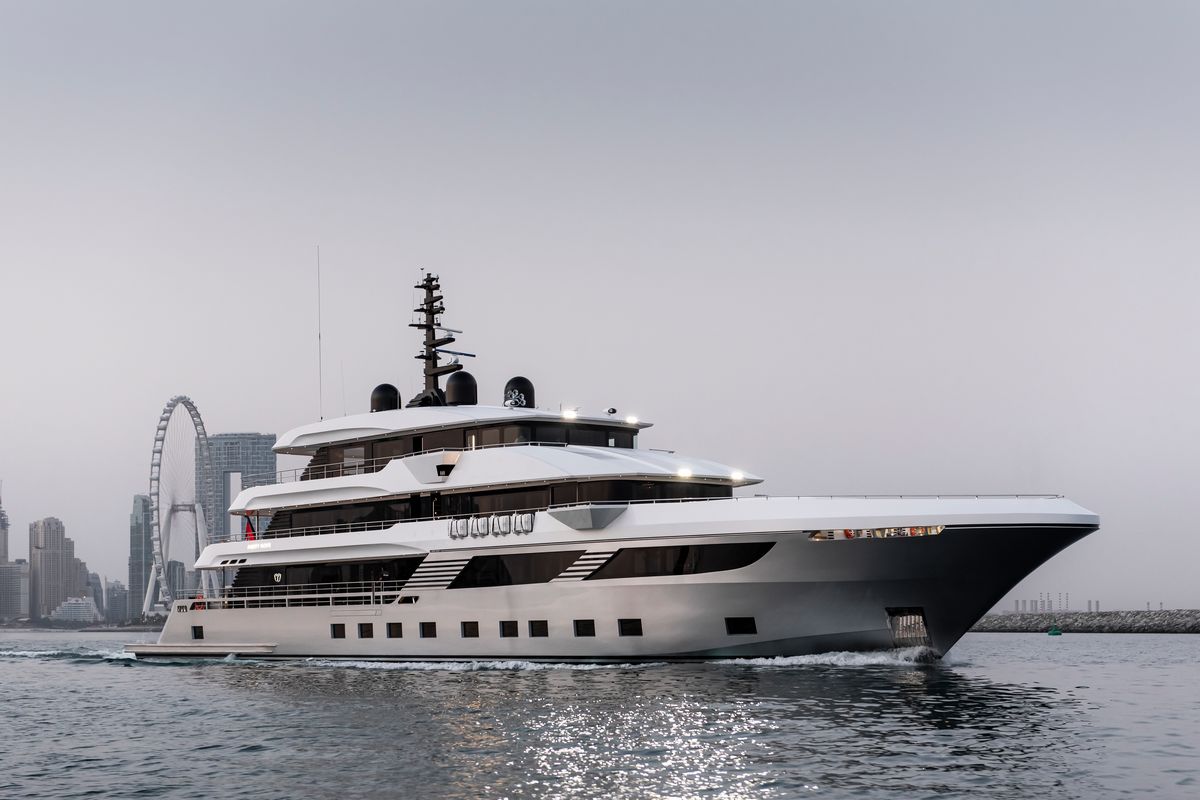 MAJESTY 175 yacht