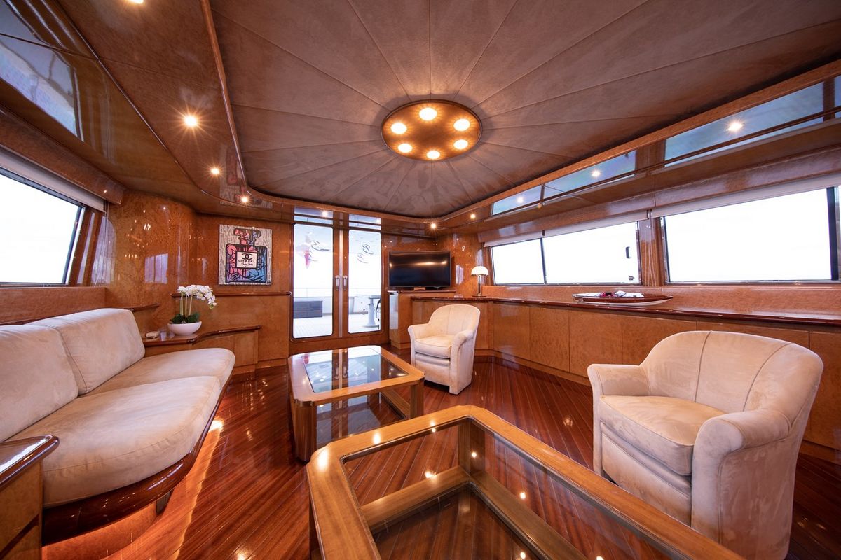 BABY BOSS yacht