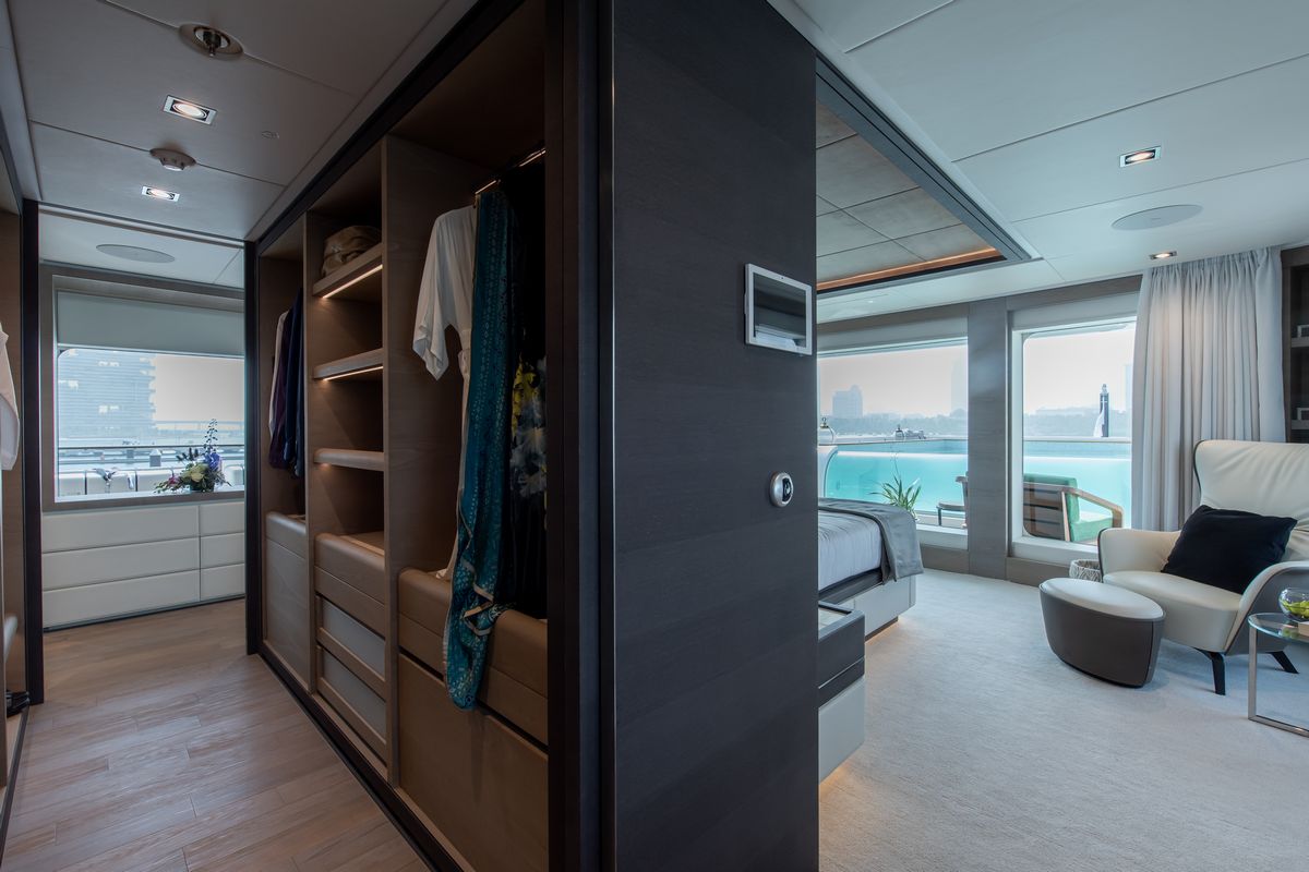 MAJESTY 175 yacht