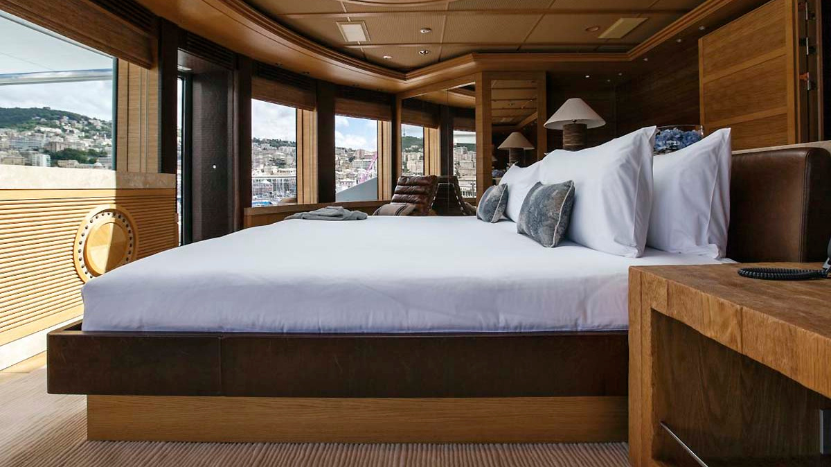 NAIA yacht