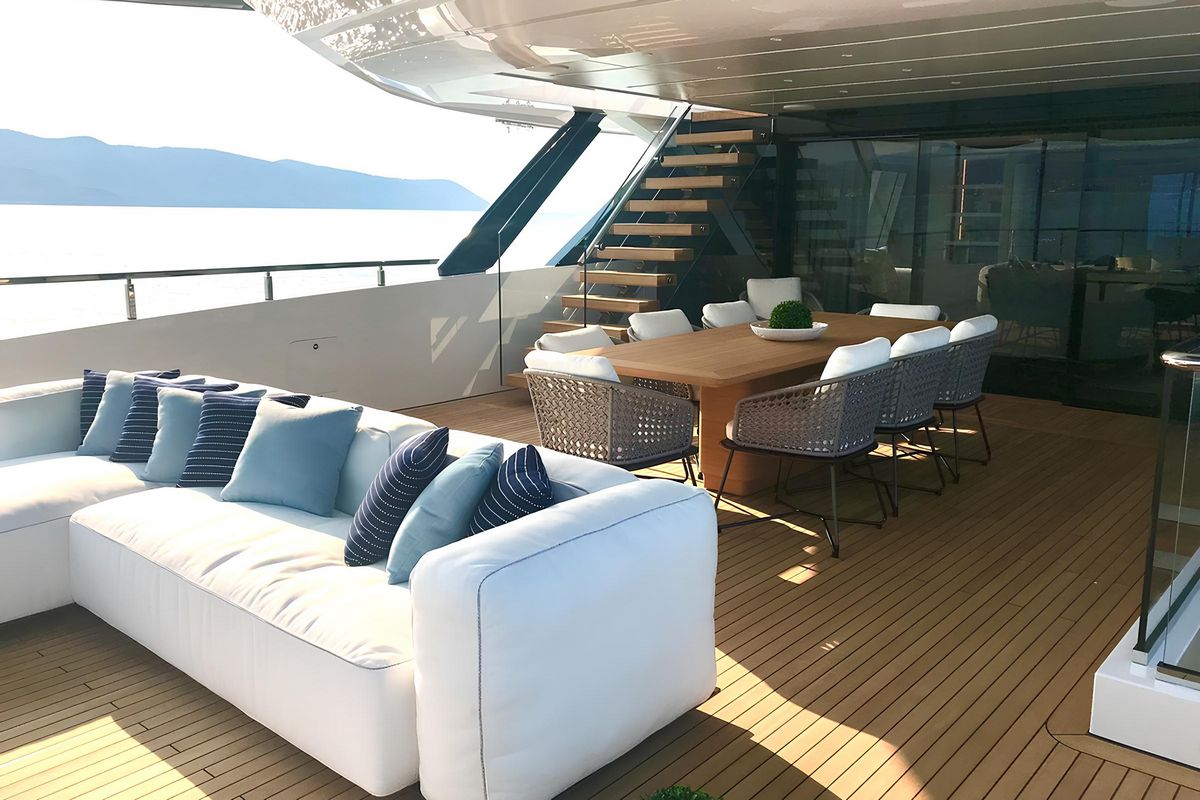 PERLA BIANCA yacht