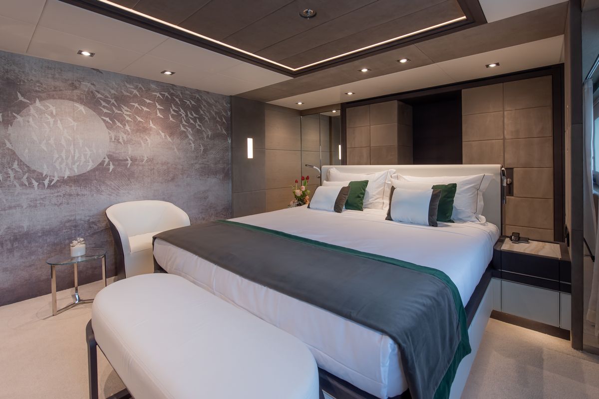 MAJESTY 175 yacht