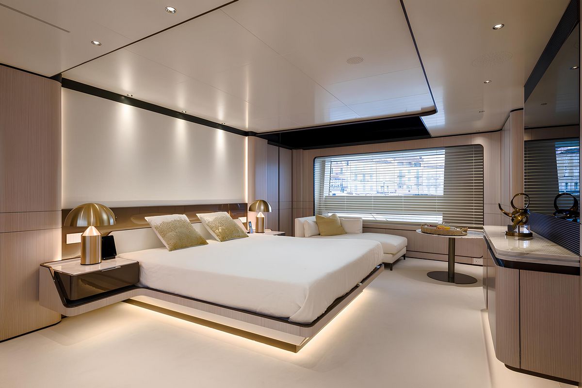 PERLA BIANCA yacht