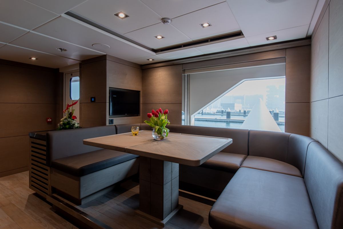 MAJESTY 175 yacht