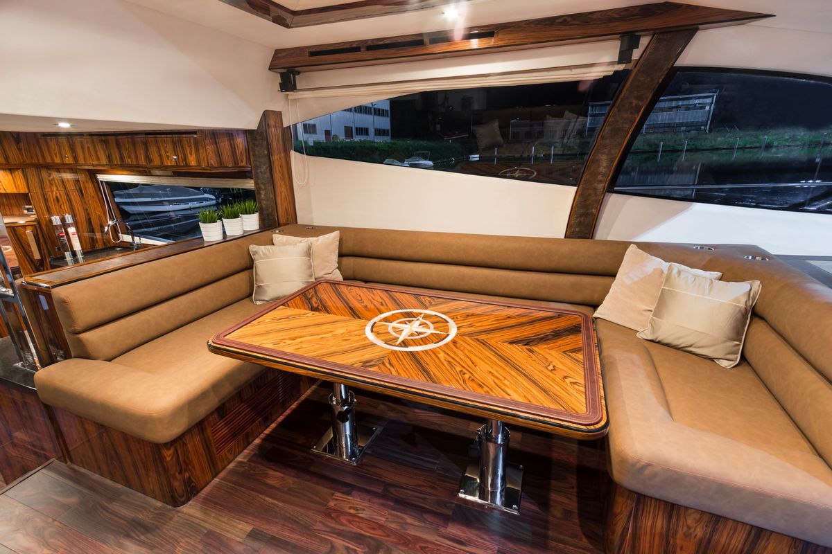 GALEON 550 FLY yacht