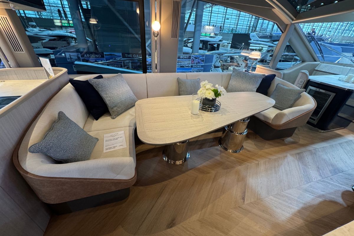 GALEON 640 FLY yacht
