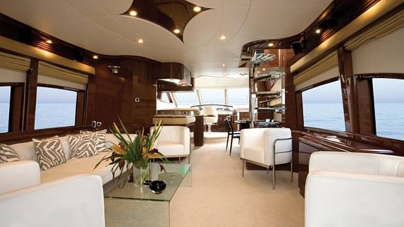 MARQUIS 690 FLY yacht