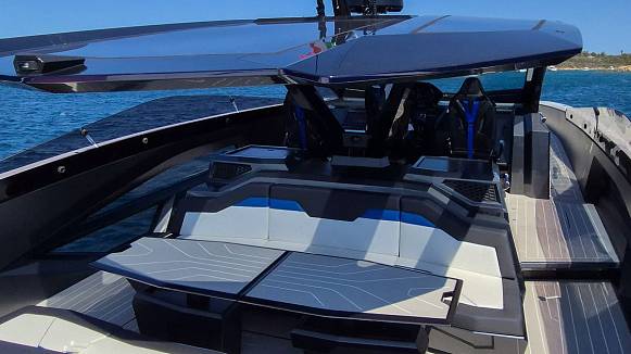 LAMBORGHINI 63 yacht