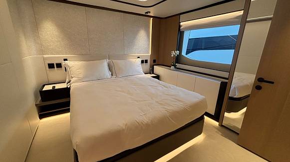 MAJESTY 112 TERRACE yacht