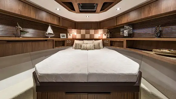 GALEON 485 HTS yacht