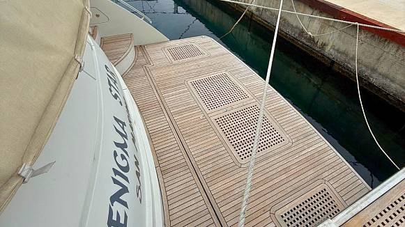 DOMINATOR 640 S yacht