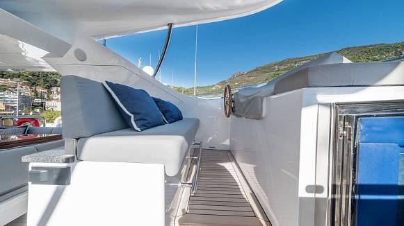 BENETTI DELFINO 93 yacht