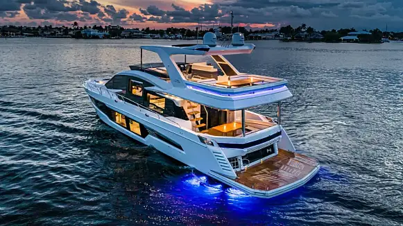 GALEON 680 FLY yacht