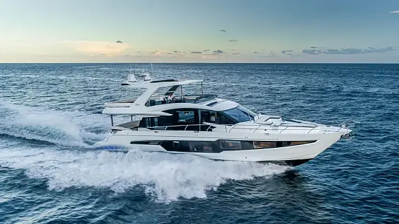 GALEON 680 FLY yacht