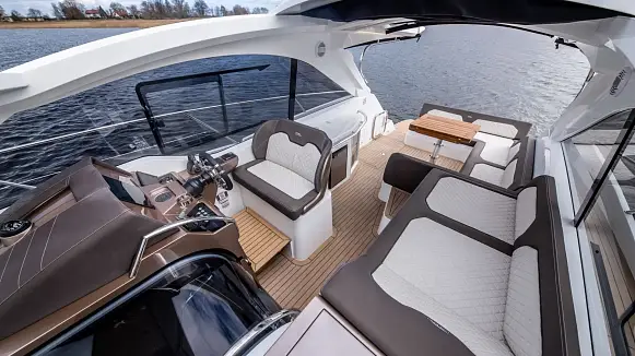 GALEON 405 HTS yacht