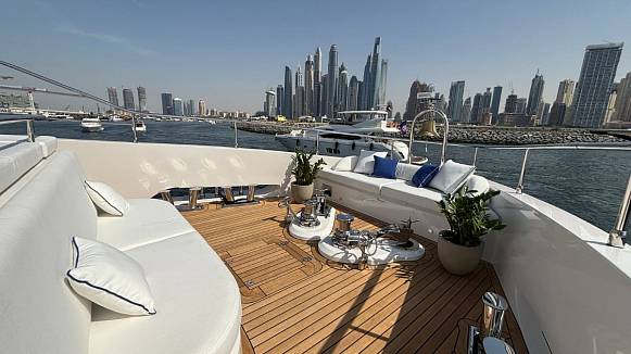 MAJESTY 112 TERRACE yacht