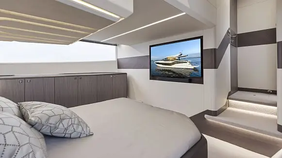 GALEON 450 HTC yacht