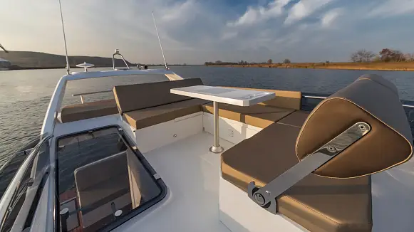 GALEON 360 FLY yacht