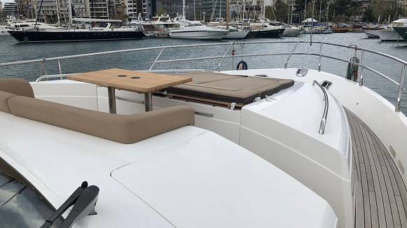 PRINCESS 72 yacht