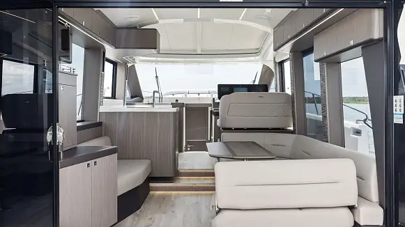 GALEON 450 HTC yacht