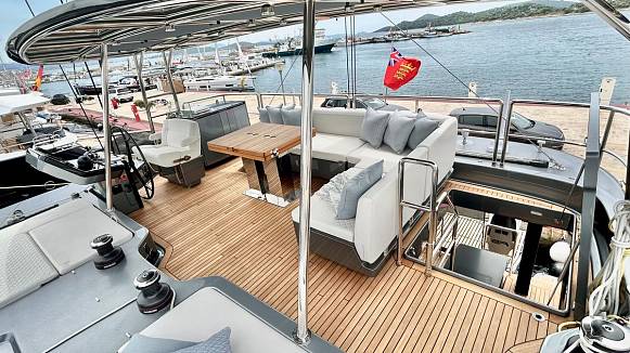 SUNREEF 50 SAILING yacht