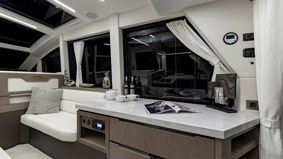 GALEON 470 SKY yacht