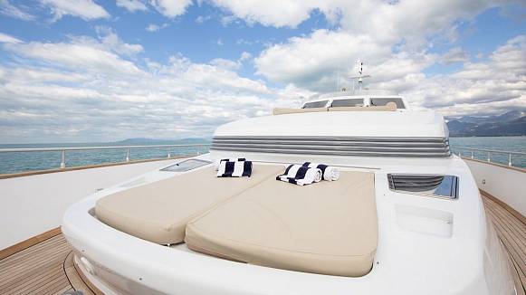BABY BOSS yacht