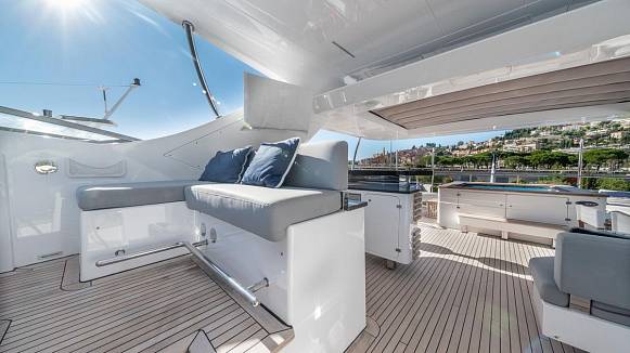 BENETTI DELFINO 93 yacht