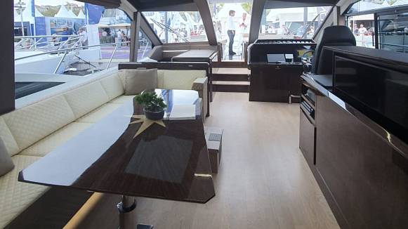 GALEON 640 FLY yacht