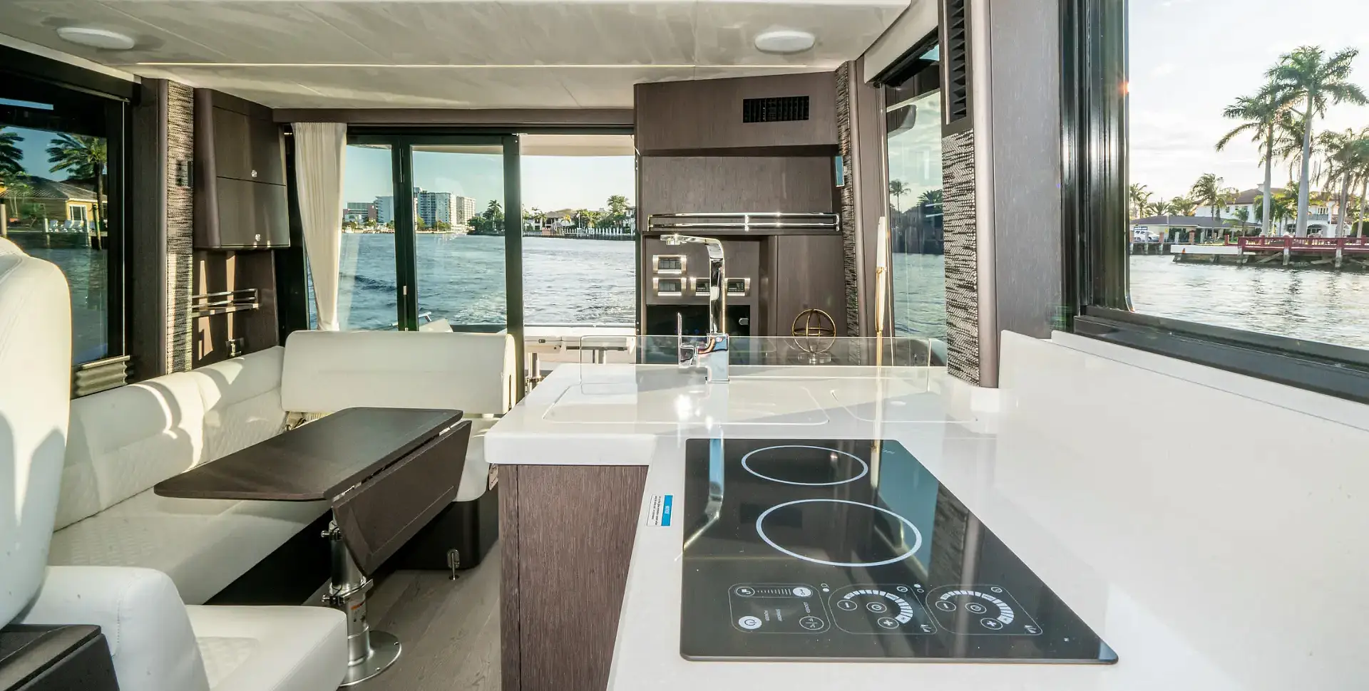 GALEON 400 FLY yacht