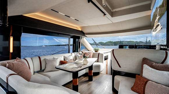 GALEON 520 FLY yacht