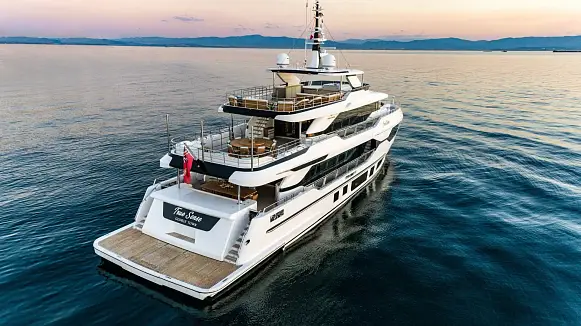 TRUE SENSE yacht