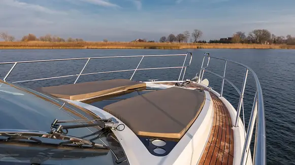 GALEON 360 FLY yacht