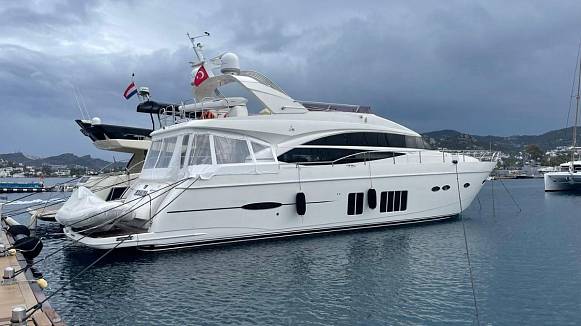 PRINCESS 72 yacht