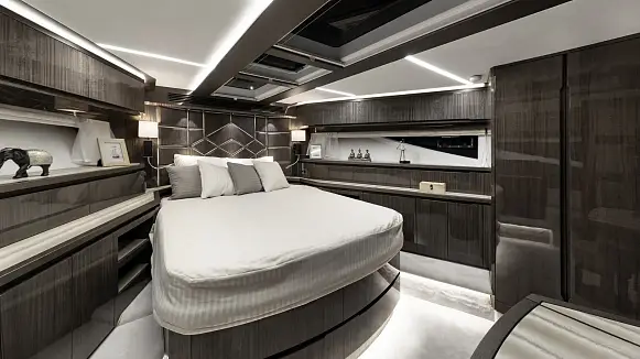 GALEON 650 SKY yacht