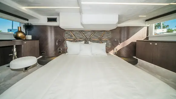 GALEON 400 FLY yacht