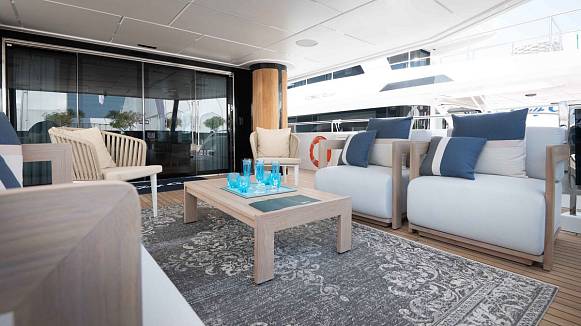 MAJESTY 111 yacht
