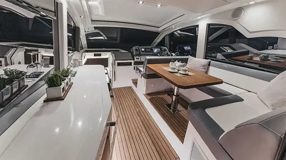 GALEON 425 HTS yacht
