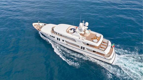 NEW MASTER yacht