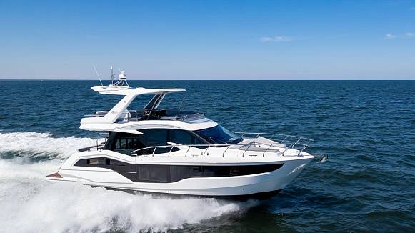 GALEON 500 FLY yacht