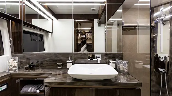 GALEON 640 FLY yacht