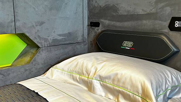 LAMBORGHINI 63 yacht