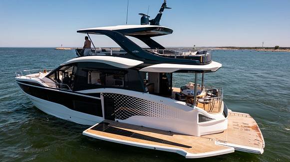 GALEON 620 FLY yacht