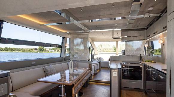 GALEON 620 FLY yacht