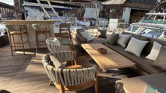 SUNREEF 60 SAILING yacht