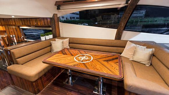 GALEON 550 FLY yacht