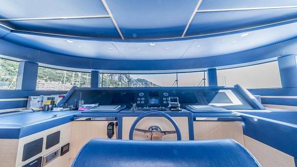 BENETTI DELFINO 93 yacht