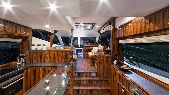 GALEON 550 FLY yacht