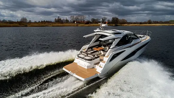 GALEON 405 HTS yacht